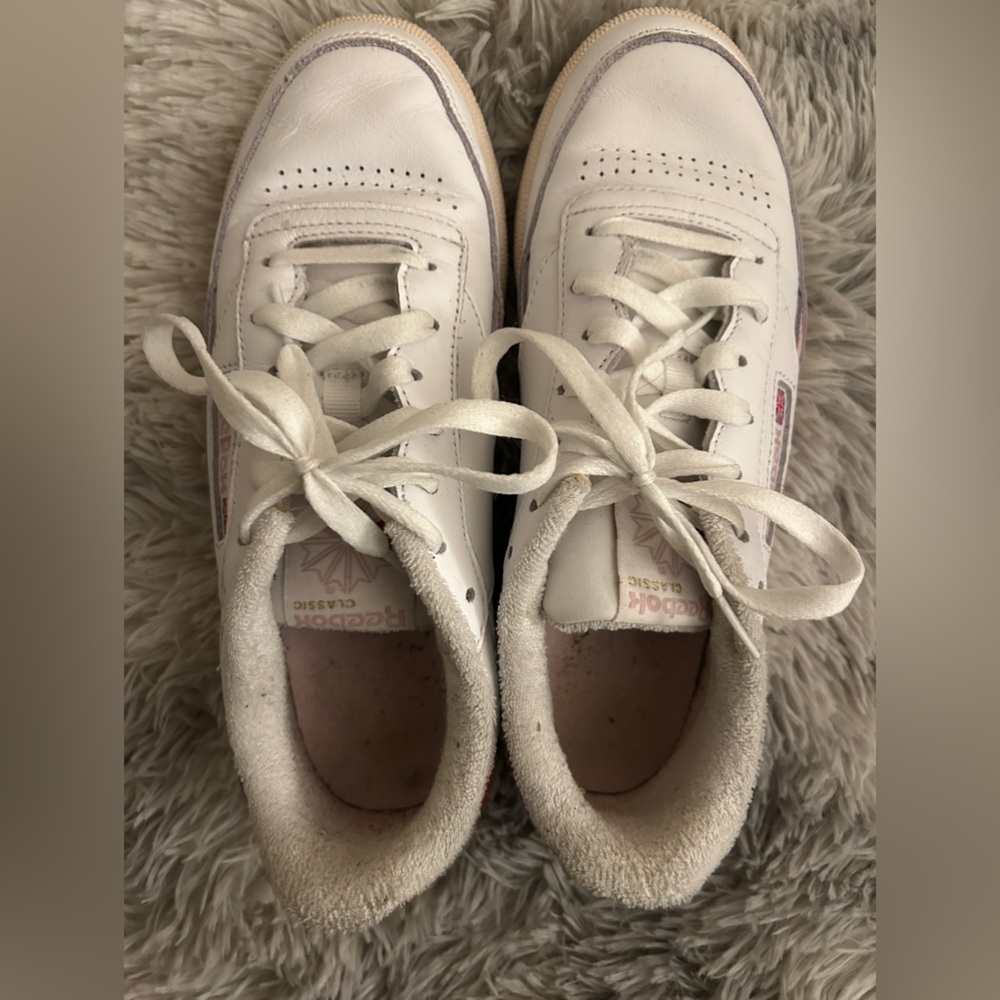 Reebok Club C Revenge pink and white size 8 no box